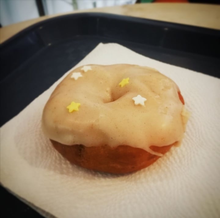 photo of 2VB Perpignan Vegan Donut With Maple Syrup Frosting shared by @pippa2811 on  02 Nov 2019 - review