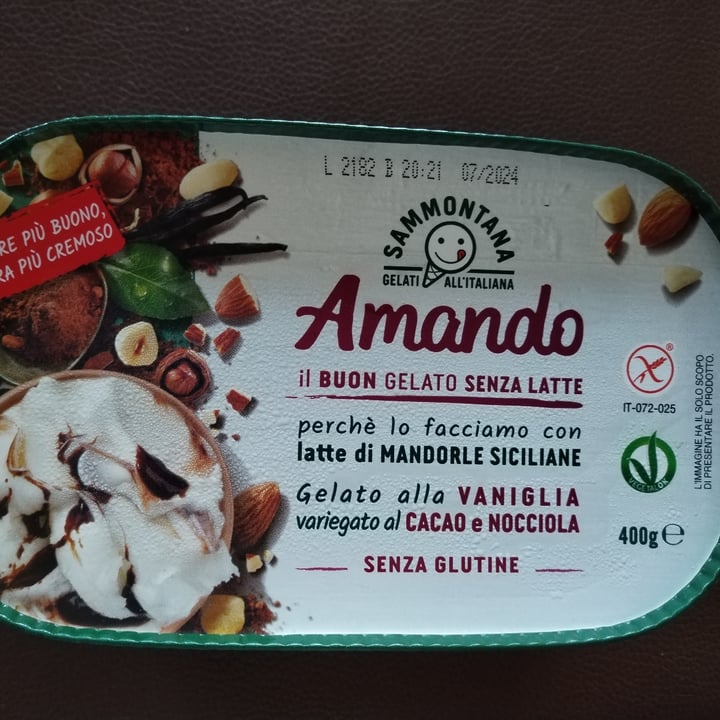 review photo of Sammontana Coni gelato alla vaniglia variegati al cacao e nocciole shared by @carolinag on 27 Sep 2022 - review