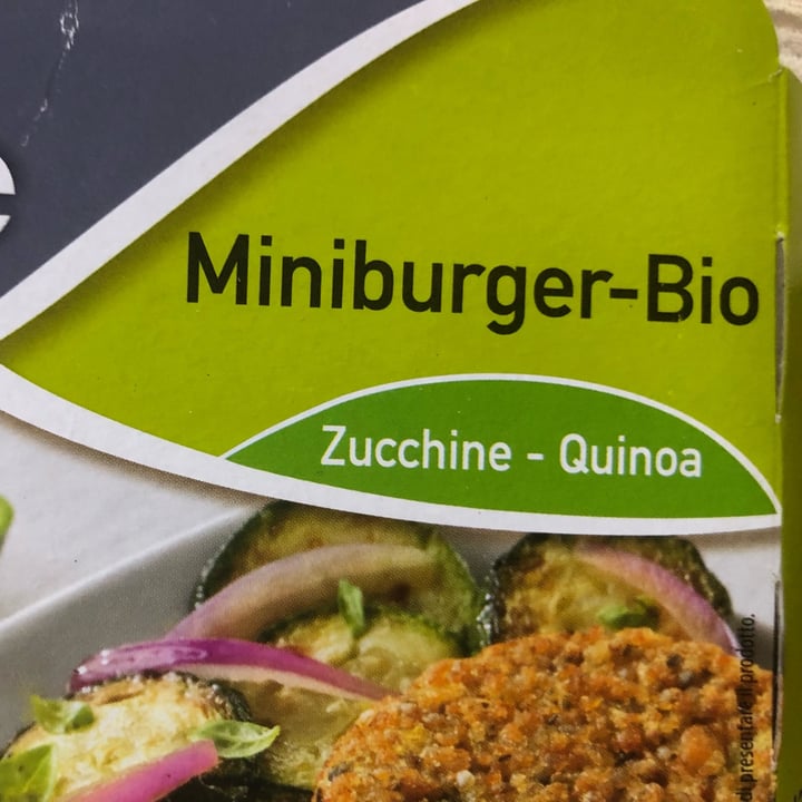 photo of Despar Veggie burger zucchine e quinoa shared by @elisacarleo on  02 Jul 2022 - review