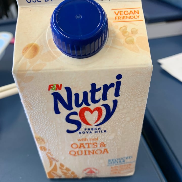 review photo of F&N Nutrisoy Fresh Soya Milk shared by @emmakong on 08 Apr 2022 - review