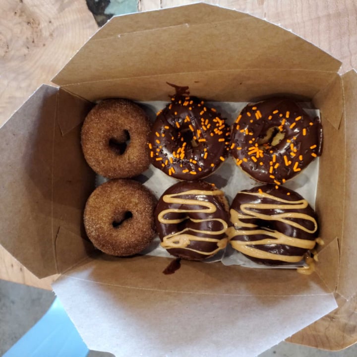 photo of Benny's Donuts Vegan Donuts shared by @gjakubisin on  01 Nov 2019 - review