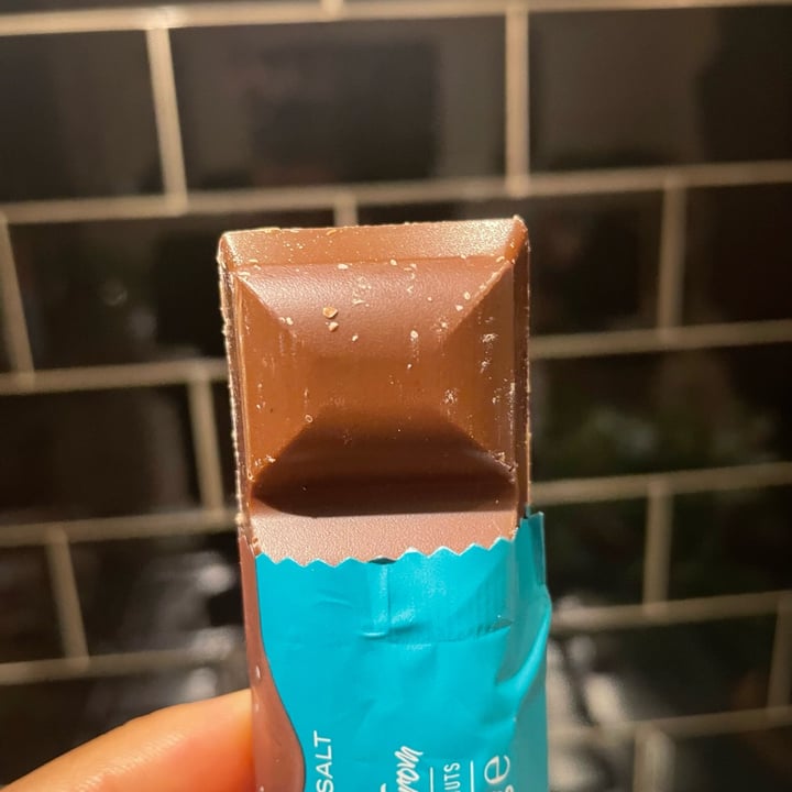 photo of NOMO Caramel & Sea Salt Choc Bar shared by @southernveganupnorth on  05 Dec 2021 - review