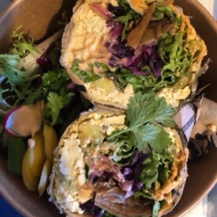 photo of Aujourd'hui Demain Breakfast Burrito 🌯 shared by @paris75 on  03 Jul 2020 - review