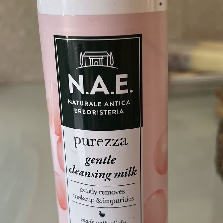 photo of N.A.E. Naturale Antica Erboristeria Latte detergente shared by @lallachan on  15 Apr 2022 - review