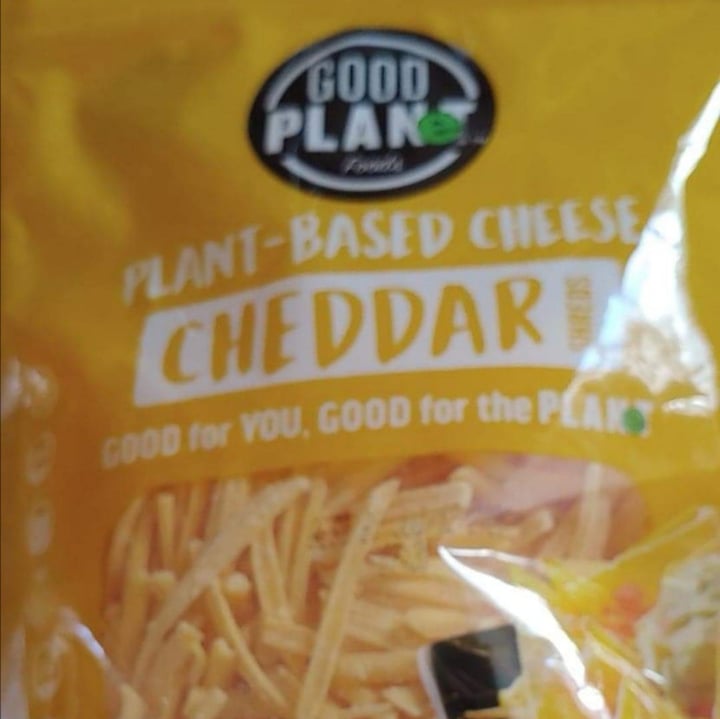 photo of Good Planet Foods Plant-Based Cheddar Cheese Slices shared by @pigsnpaws on  09 Feb 2020 - review