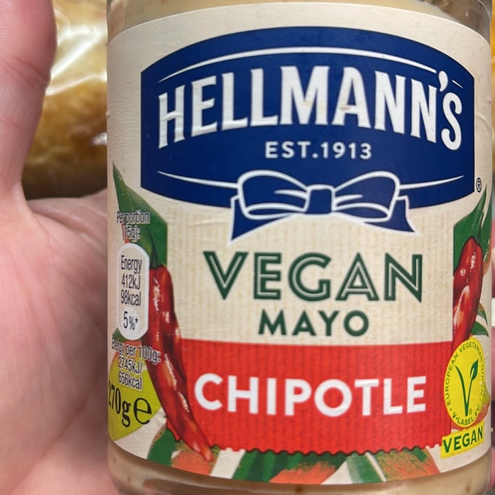 photo of Hellmann’s Chipotle Mayo shared by @katmarievegan on  06 Dec 2022 - review