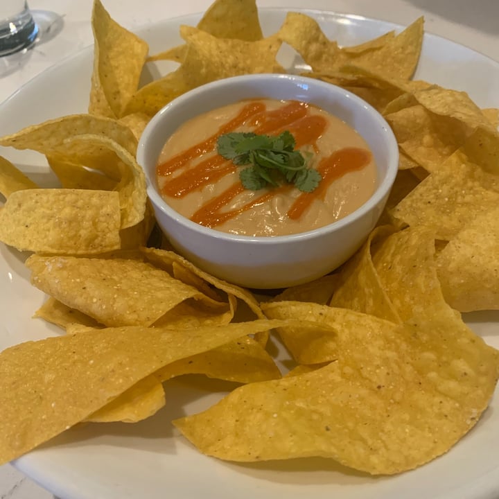 photo of RÜT Bar & Kitchen White Bean Queso shared by @plantbasedsusan on  20 Jun 2021 - review