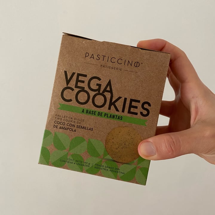 photo of Pasticcino Vegacookies coco y amapola shared by @-vanevegan- on  26 Oct 2022 - review