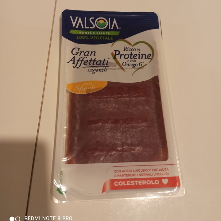 photo of Valsoia Gran Affettati Vegetali Gusto Speck shared by @jessicazaff18 on  25 Nov 2021 - review