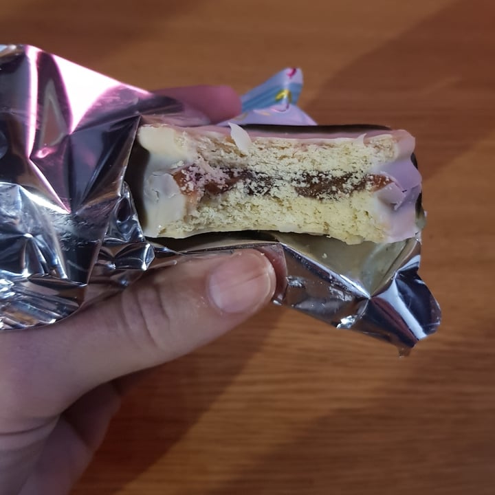 photo of Un Rincón Vegano Alfajor Chocolate Blanco shared by @jnavahayden on  05 Jul 2020 - review