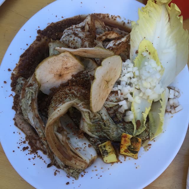Photo of the dish “Ensalada de kimchi blanco”