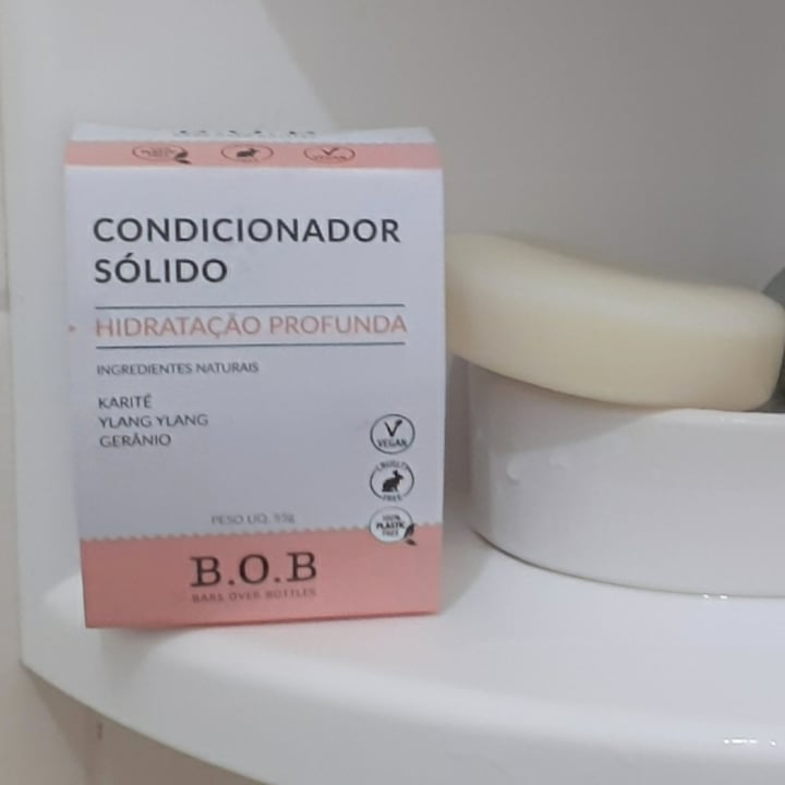 photo of B.O.B Condicionador Sólido Hidratação Profunda shared by @luizagalv on  15 Oct 2021 - review