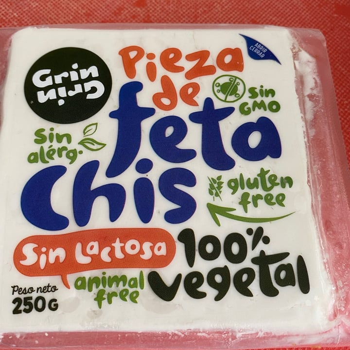 photo of Grin Grin Foods Queso estilo Feta shared by @lauragdegato on  18 Jun 2021 - review