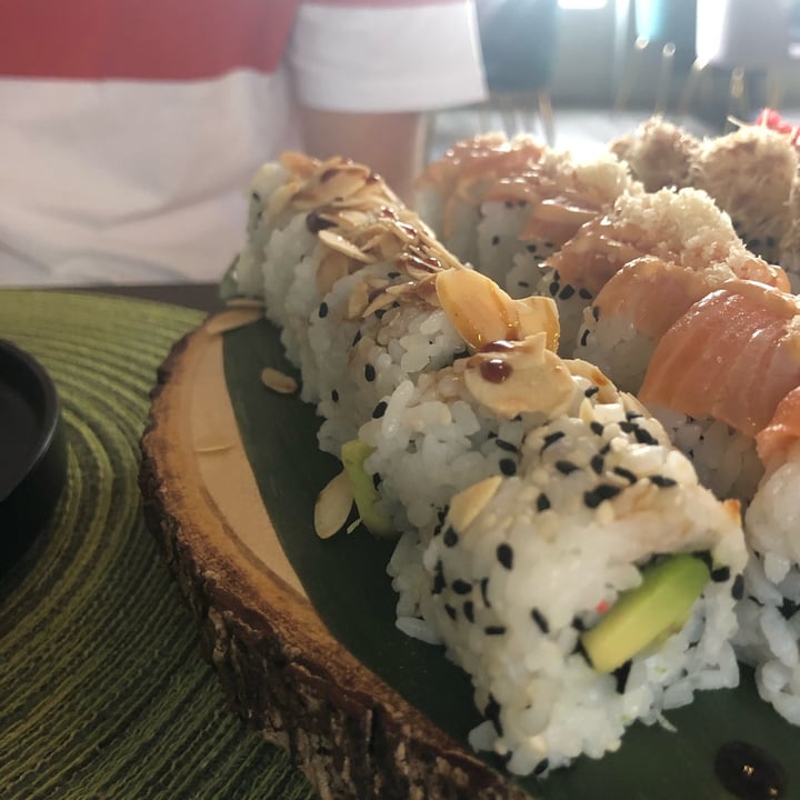photo of Makai Uramakeria & Sushi Oma Vegan Roll shared by @sarahmv on  27 Jun 2022 - review