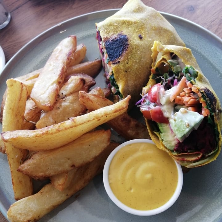 photo of Blended Health Cafe & Catering The Rainbow Wrap shared by @mrsvegan3a on  03 Oct 2020 - review
