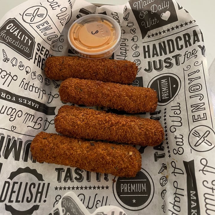 photo of Homegrown Smoker Mozzarella Sticks shared by @veganwarrior666 on  23 Apr 2022 - review