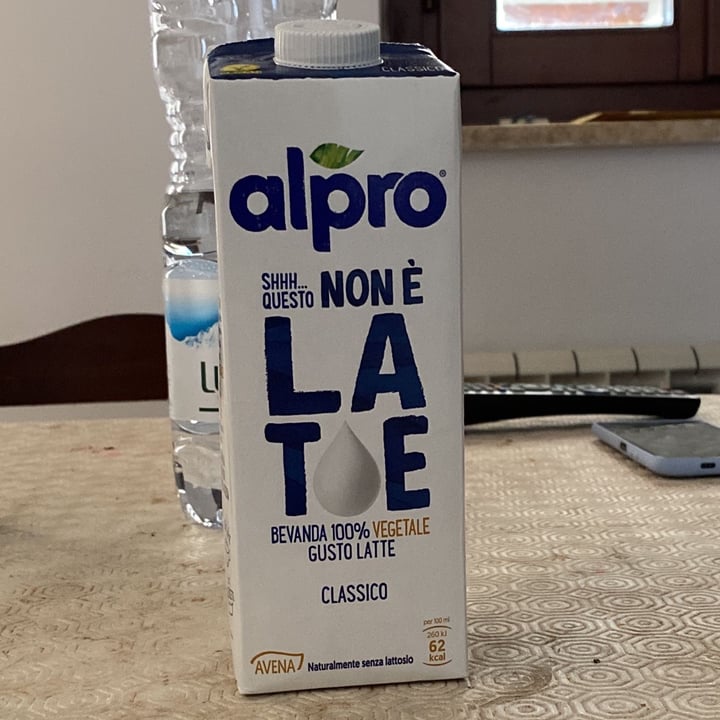 photo of Alpro Bevanda 100% Naturale Gusto Latte shared by @xchiarap on  31 Oct 2022 - review