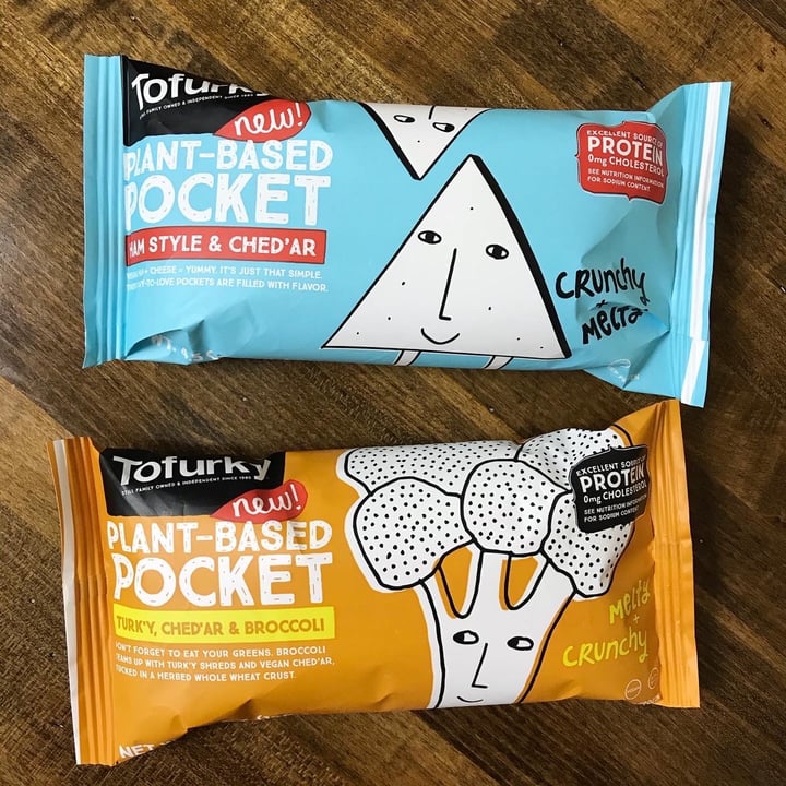 photo of Tofurky Plant-Based Pocket Ham Style and Ched'ar shared by @broccolirobe on  29 Jun 2020 - review