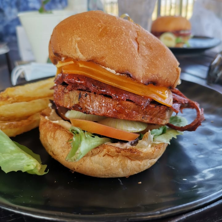 photo of Asher's Corner Cafe @ Ashers Farm Sanctuary BBQ Style Burger shared by @reinhardt on  10 Oct 2020 - review