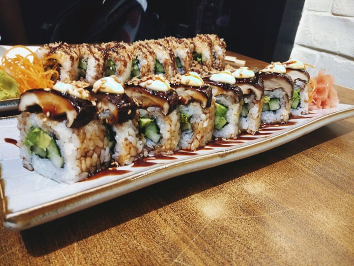 photo of Herbivore Shiitake Maki shared by @hownowbrownkow on  10 Aug 2018 - review