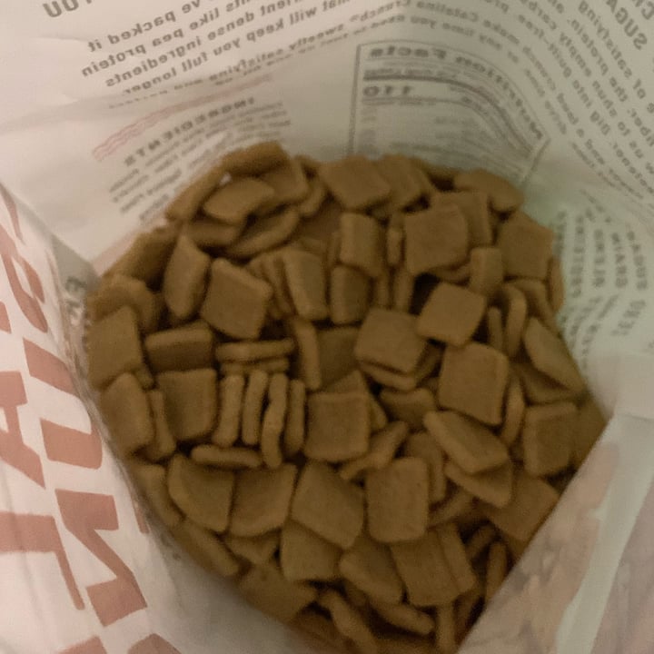 photo of Catalina Crunch Cinnamon Toast Cereal shared by @unejanie on  19 May 2022 - review