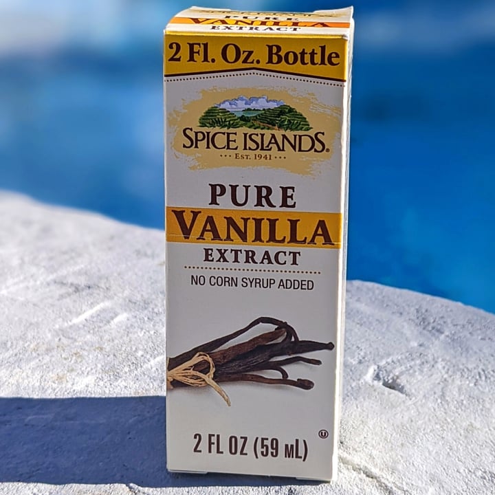 photo of Spice Islands Pure Vanilla Extract shared by @veggieassassin on  11 Mar 2022 - review