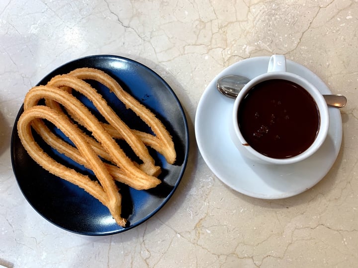 photo of Chocolatería 1902 Churros Sin Gluten Con Chocolate Negro shared by @pokarmlove on  14 Jan 2020 - review