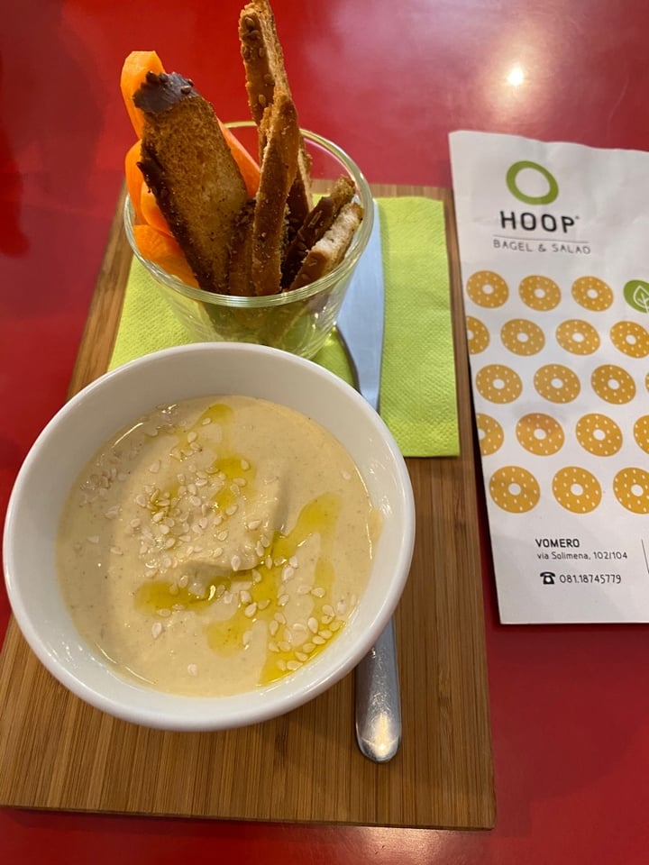 review photo of hoop bagel & salad Hummus shared by @pauladelav on 28 Jan 2020 - review