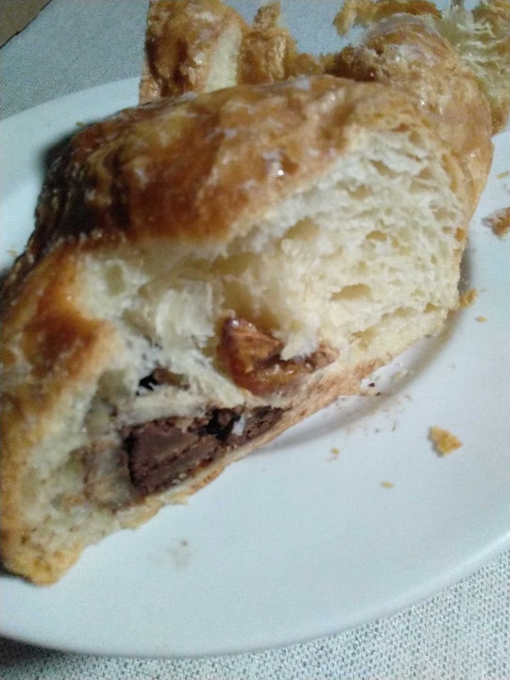 photo of CroisSants Croissant de plátano con chocolate shared by @sym on  08 Feb 2020 - review