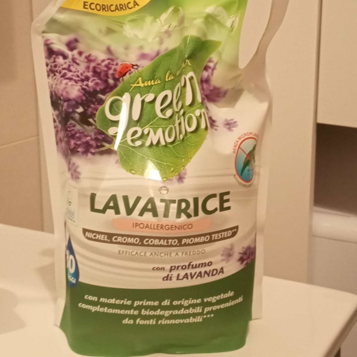 photo of Green emotion Detersivo lavatrice shared by @gloriagunamaya on  07 May 2022 - review