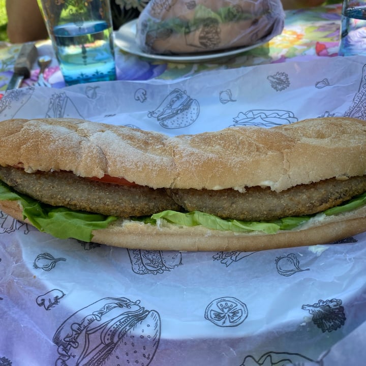 photo of Veganius Sándwich de Milanesa de Seitán shared by @inespressable on  14 Dec 2021 - review
