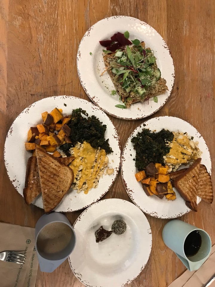 review photo of Seed Plant-Based Cafe Smashed Chickpea Toast shared by @aemagnuson on 20 Sep 2019 - review