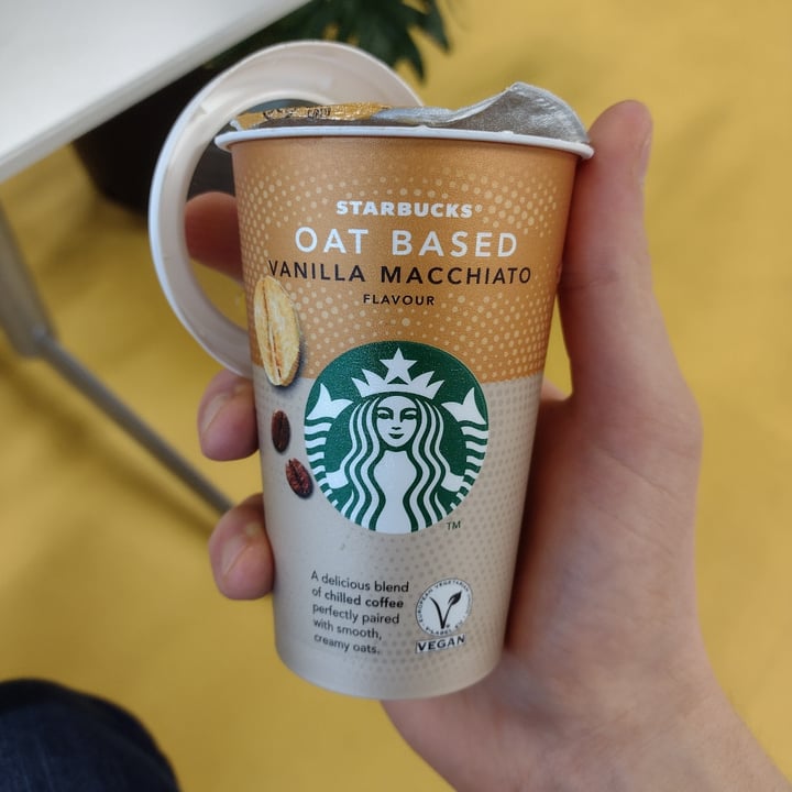 photo of Starbucks Oat based Vanilla Macchiato shared by @thedappervegan on  03 Feb 2022 - review