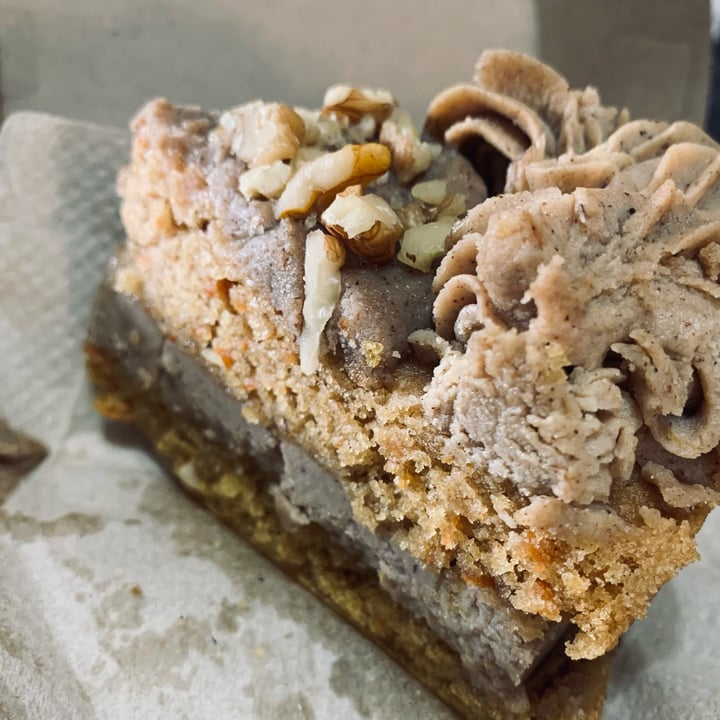 photo of Bioma Plant Based Café Belgrano Carrot Cake shared by @lolaalombardii on  19 Mar 2022 - review
