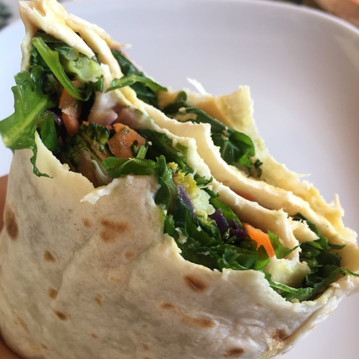 photo of EatTasty Vegan wrap shared by @mcaetano on  01 Oct 2021 - review