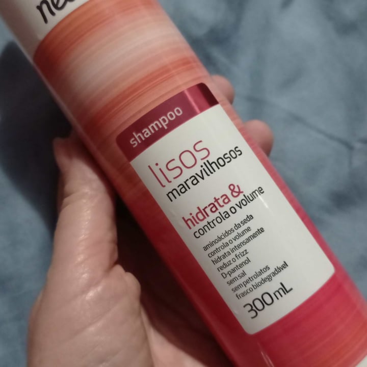 review photo of Needs shampoo lisos maravilhosos shared by @juolivato on 12 May 2022 - review