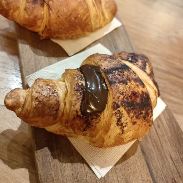 菜肴“Croissant con Nocciolata Vegan”的照片