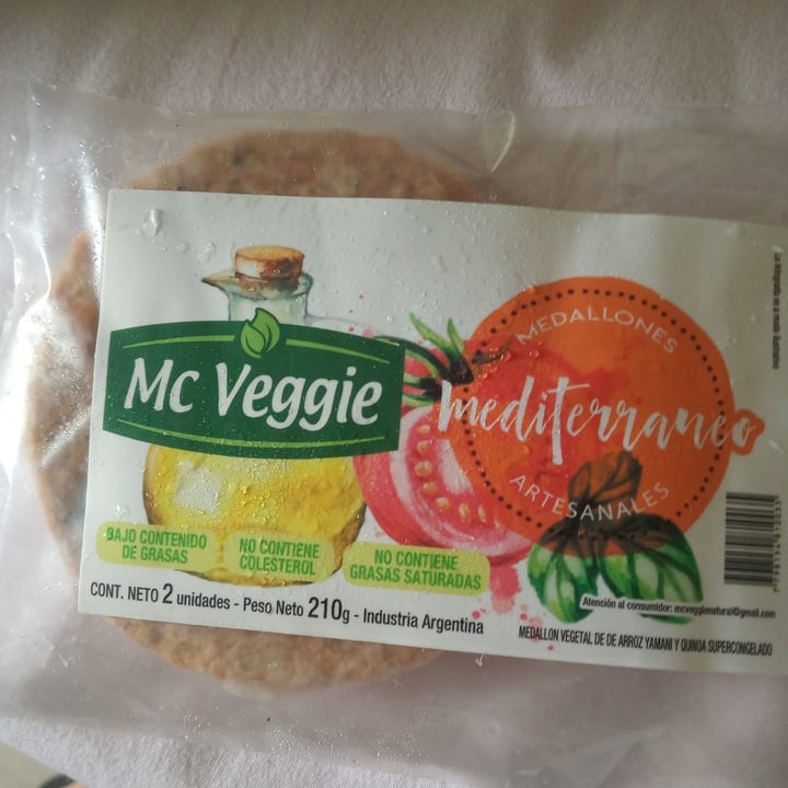 photo of Mc veggie Medallones Mediterráneo shared by @huara on  15 Apr 2021 - review