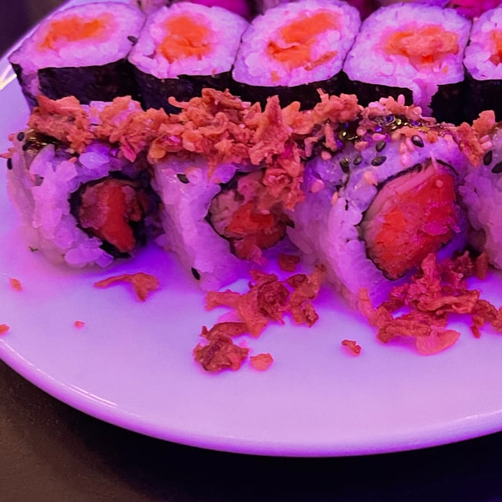 photo of Neko Sushi Monteverde SWEET POTATO ROLL shared by @giuliacastello on  08 Jul 2022 - review