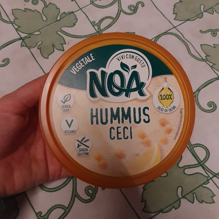 review photo of Noa Hummus shared by @simonagaeta on 09 Apr 2022 - review