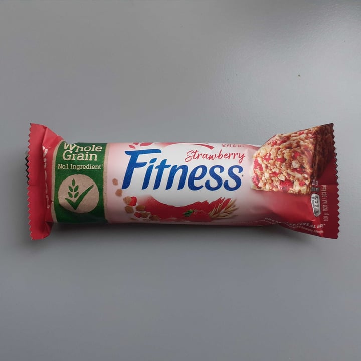 photo of Nestlé Fitness Strawberry Bar shared by @lamanu on  18 Mar 2022 - review