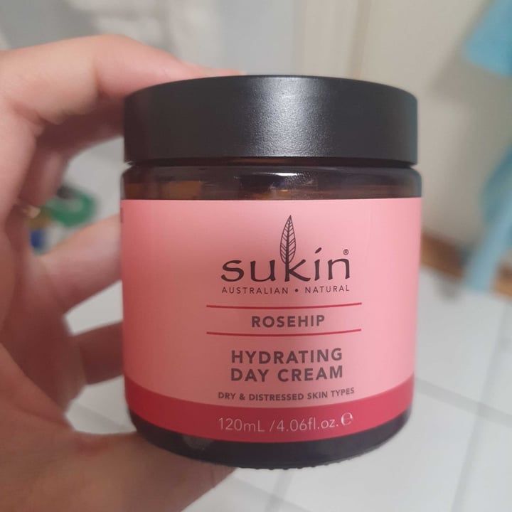 photo of Sukin Rosehip Hydrating Day Cream shared by @stellux on  13 Mar 2022 - review