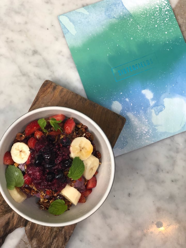 review photo of Sisterfields Cafe Acai Berry Bowl shared by @sneezeha on 28 Jul 2019 - review