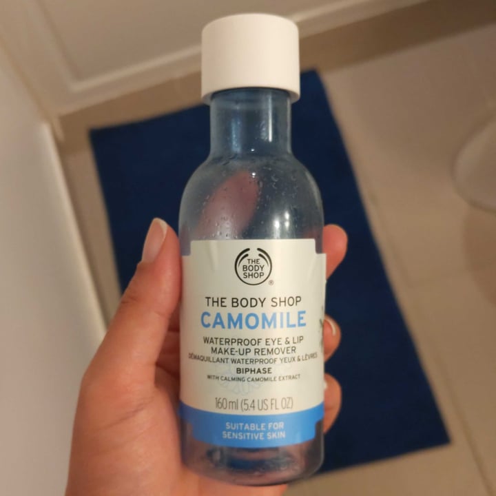 review photo of The Body Shop Camomile Waterproof Eye And Lip Make-up Remover shared by @anacvlcnt on 14 Oct 2021 - review