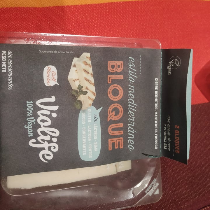 review photo of Violife Bloque estilo Mediterráneo shared by @lunatikaa on 30 Sep 2021 - review