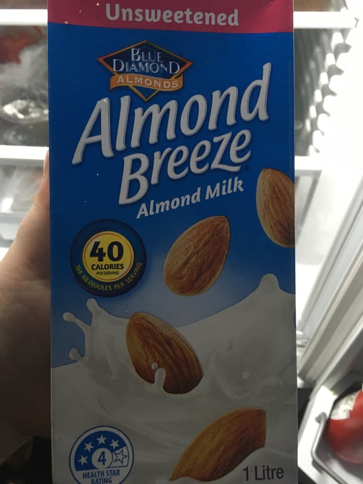 review photo of Blue Diamond Almond Milk Original shared by @theveganchums on 22 Apr 2019 - review