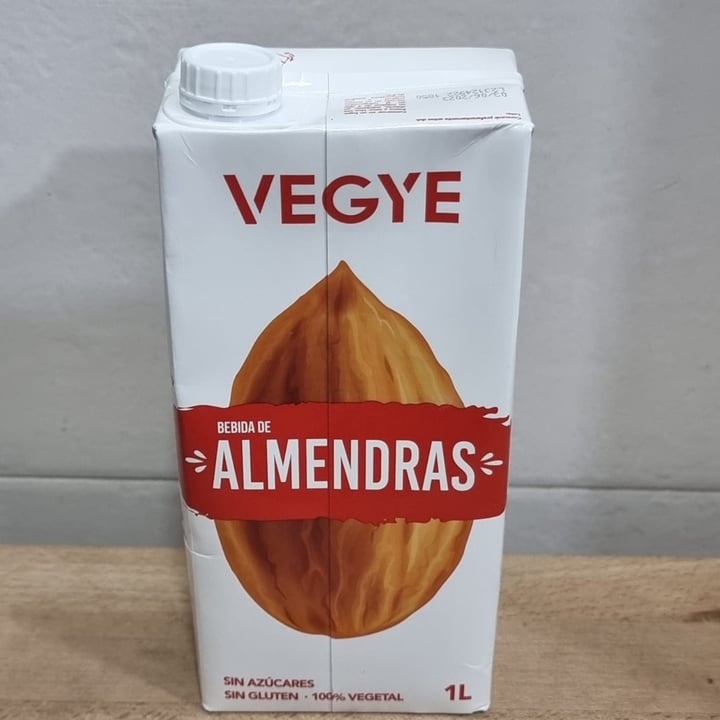photo of Vegye Bebida de Almendras shared by @jessvv on  19 Oct 2022 - review
