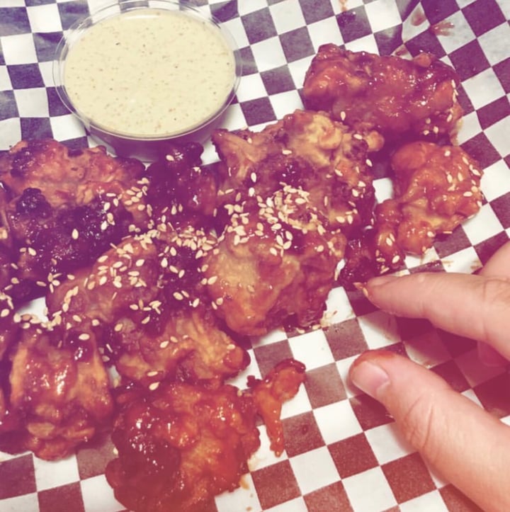photo of The Very Good Butchers Cauliflower Wings shared by @maggiehertzberg on  11 Feb 2019 - review