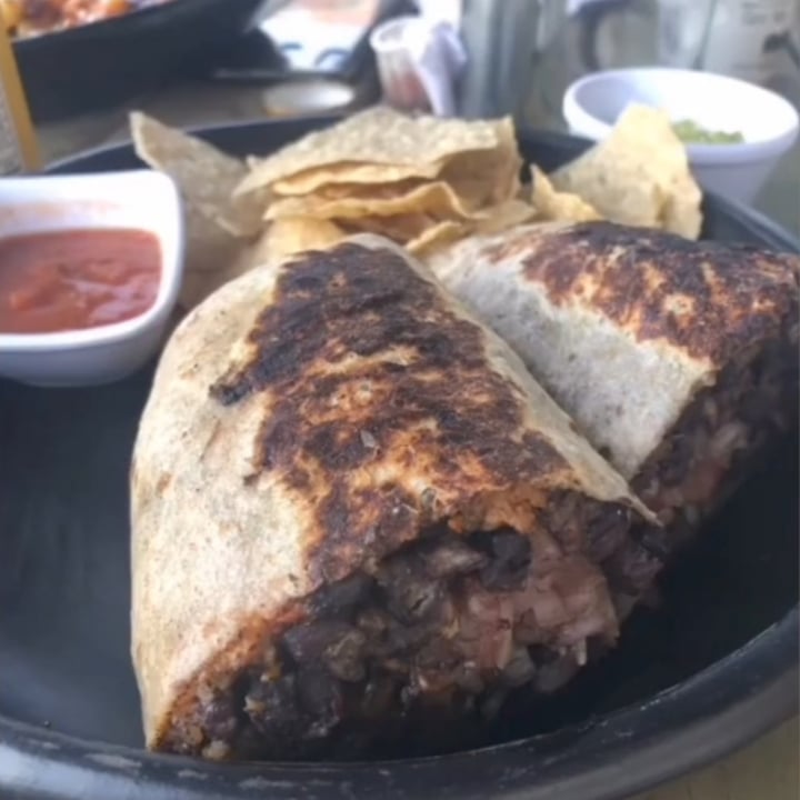 photo of La Cocinita Verde - Comida Vegana Vegan Burritos shared by @mrpmilo on  29 Sep 2021 - review