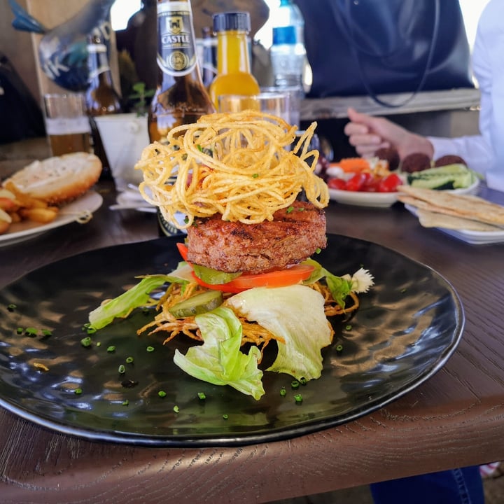 review photo of Asher's Corner Cafe @ Ashers Farm Sanctuary Beyond Burger shared by @elisheva on 12 Oct 2020 - review
